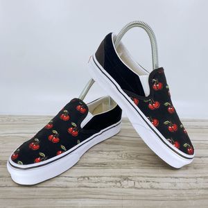 VANS CLASSIC SLIP ON CHERRIES (WOMENS 8)